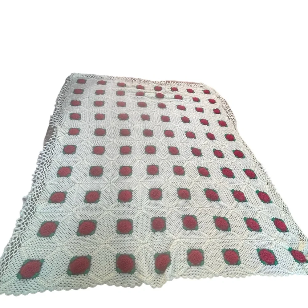 Vintage Hand Crochet Red Roses Bedspread Coverlet